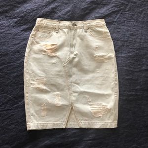 Rag & Bone / JEAN Distressed Denim Skirt